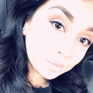 Meet your Posher, Carina